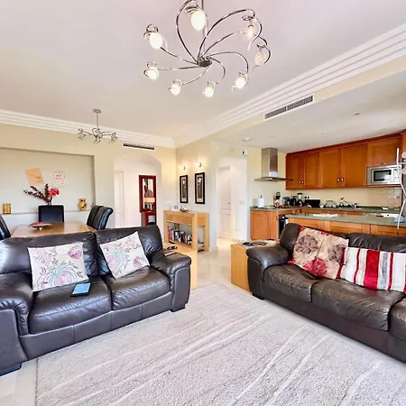 Majestic Gardens 2 Bedroom Casares